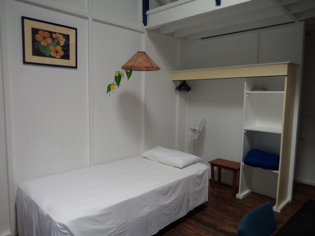 אברואה Paradise Inn מראה חיצוני תמונה