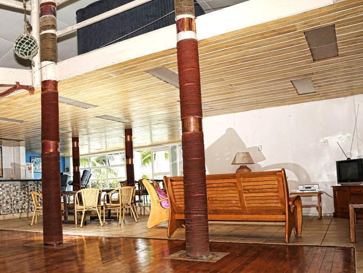 אברואה Paradise Inn מראה חיצוני תמונה
