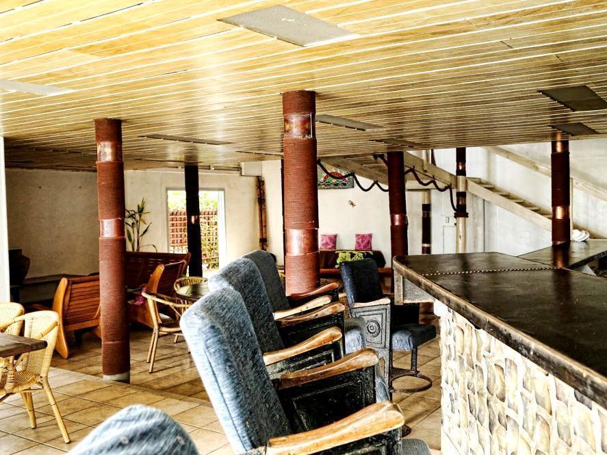 אברואה Paradise Inn מראה חיצוני תמונה